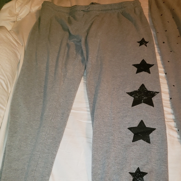 3 pairs jogger style sweatpants - Picture 2 of 7